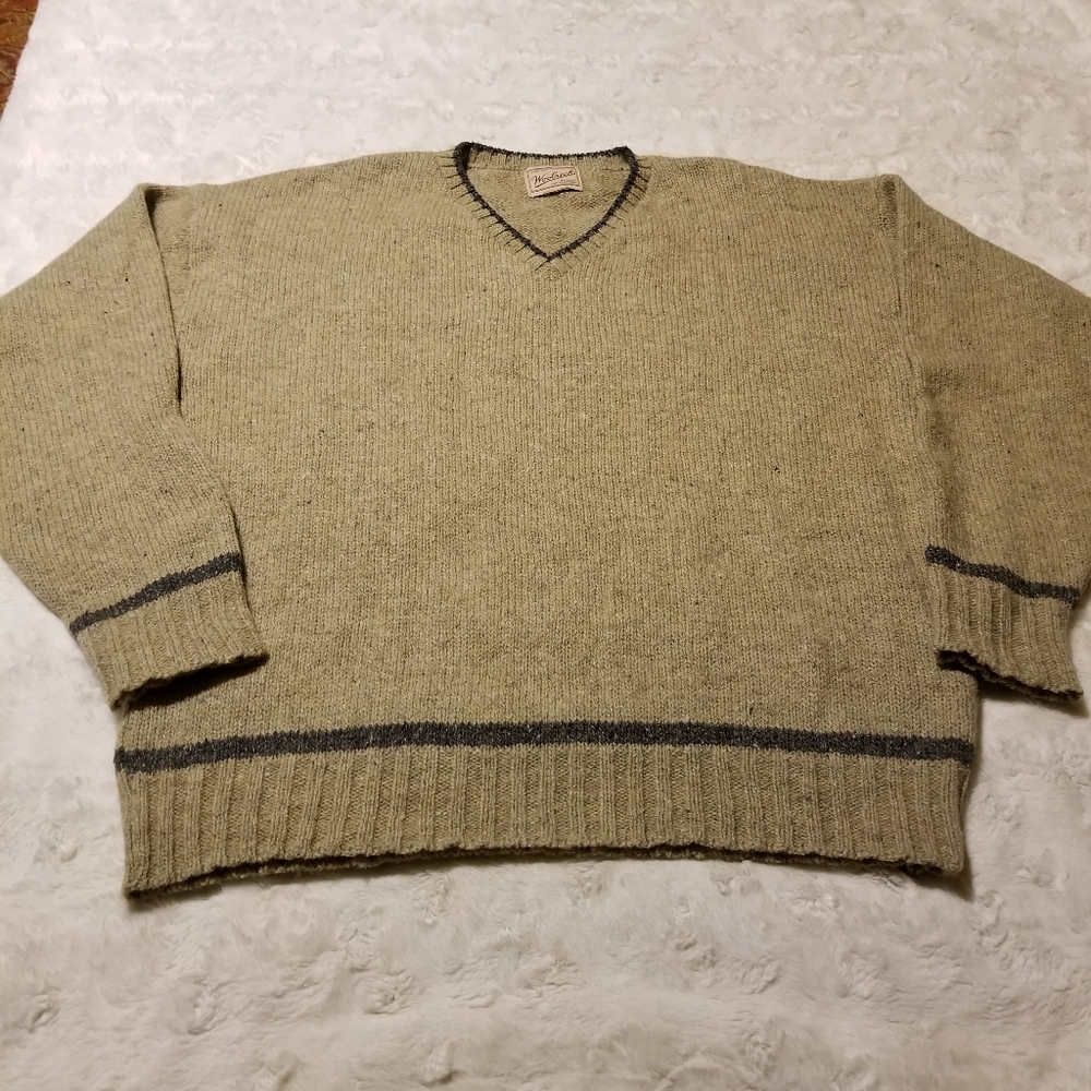 Vintage Woolrich Men Sweater Size Large Tan Wool Pullover Fall Winter